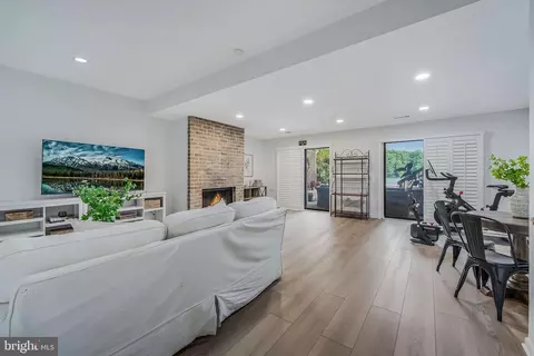 Other - 2028 Lakewinds Dr, Reston, VA 20191 photo 21 of 30