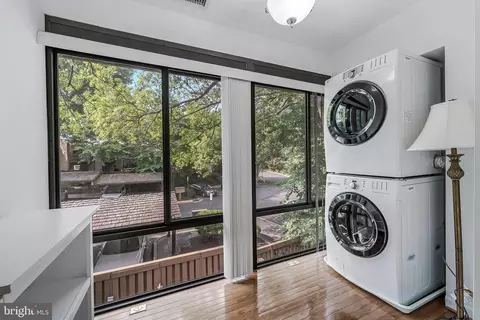 Other - 2028 Lakewinds Dr, Reston, VA 20191 photo 19 of 30