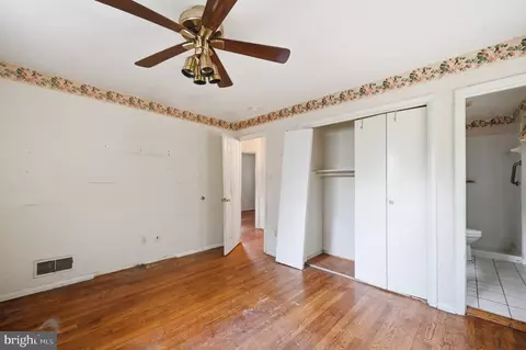 Bedroom - 6702 Harwood Pl, Springfield, VA 22152 photo 2 of 4