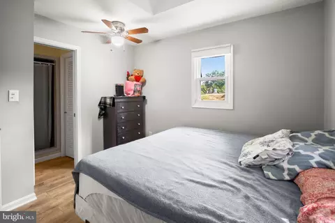 Bedroom - 7116 Neuman St, Springfield, VA 22150 photo 4 of 4