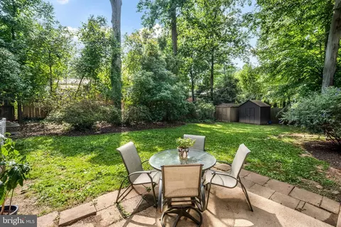 Exterior - 8926 Cromwell Dr, Springfield, VA 22151 photo 4 of 12