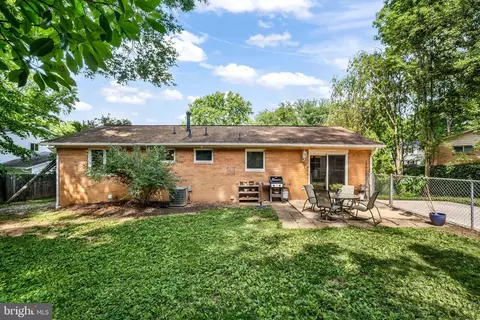 Exterior - 8926 Cromwell Dr, Springfield, VA 22151 photo 5 of 12
