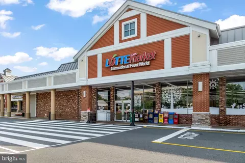 Exterior - 8926 Cromwell Dr, Springfield, VA 22151 photo 12 of 12