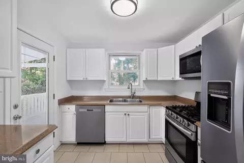 Kitchen - 7608 Devries Dr, Lorton, VA 22079 photo 1 of 1