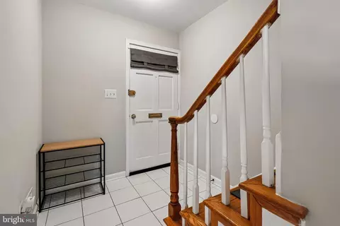 Entry Way - 8400 Penshurst Dr #583, Springfield, VA 22152 photo 2 of 4