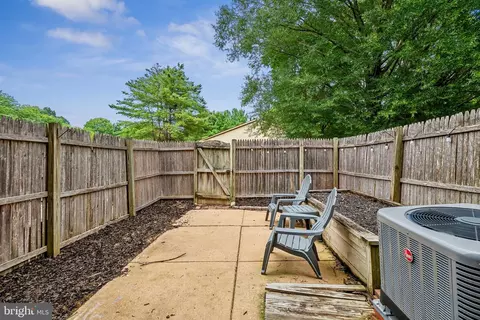 Exterior - 8400 Penshurst Dr #583, Springfield, VA 22152 photo 3 of 10