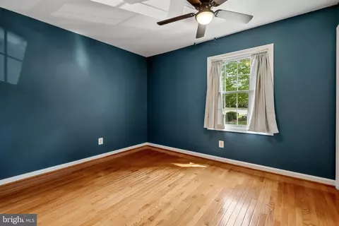 Bedroom - 8400 Penshurst Dr #583, Springfield, VA 22152 photo 6 of 6