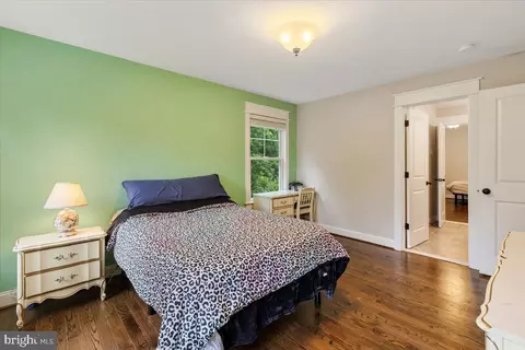 Bedroom - 6619 Byrnes Dr, Mclean, VA 22101 photo 5 of 7