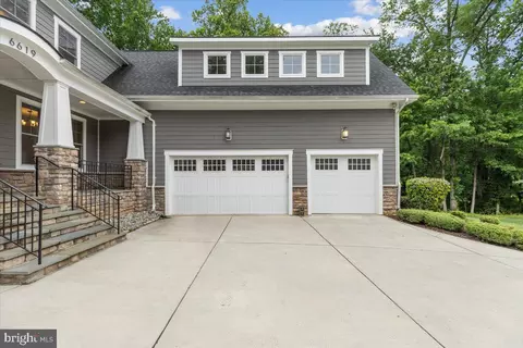 Exterior - 6619 Byrnes Dr, Mclean, VA 22101 photo 12 of 14