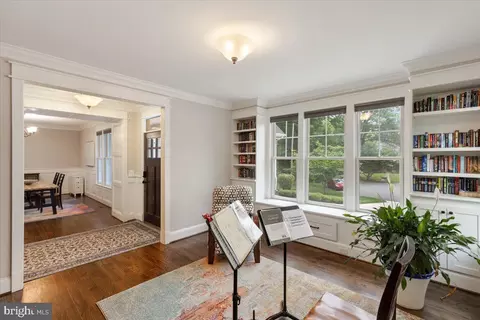 Entry Way - 6619 Byrnes Dr, Mclean, VA 22101 photo 1 of 8