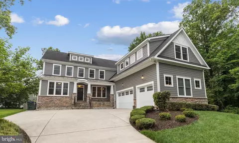 Exterior - 6619 Byrnes Dr, Mclean, VA 22101 photo 1 of 14