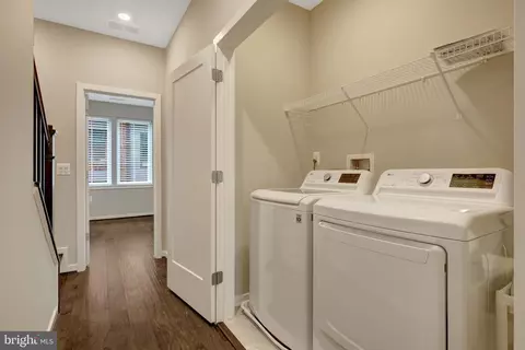 Entry Way - 1888 Easterly Rd, Reston, VA 20190 photo 7 of 7