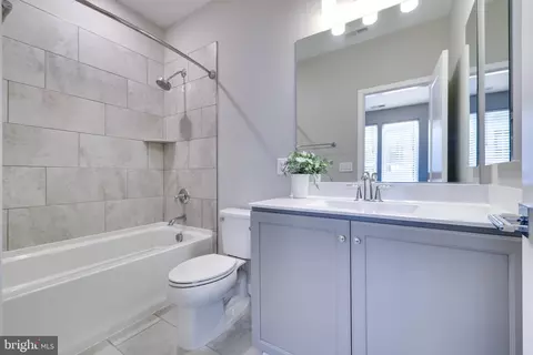 Bath - 1888 Easterly Rd, Reston, VA 20190 photo 4 of 5