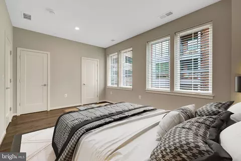 Bedroom - 1888 Easterly Rd, Reston, VA 20190 photo 4 of 6