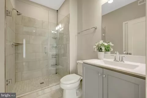 Bath - 1888 Easterly Rd, Reston, VA 20190 photo 5 of 5