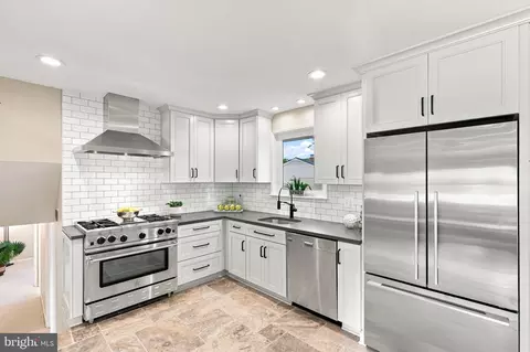 Kitchen - 5214 Heming Ave, Springfield, VA 22151 photo 3 of 4