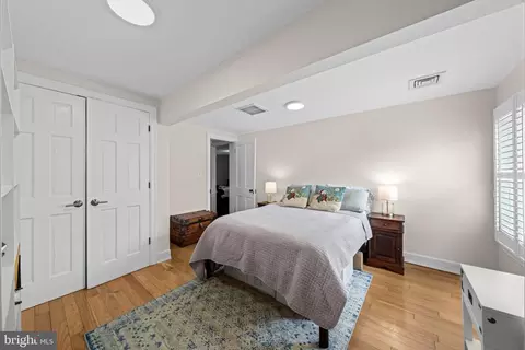 Bedroom - 703 Dranesville Rd, Herndon, VA 20170 photo 6 of 7