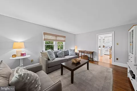 Other - 703 Dranesville Rd, Herndon, VA 20170 photo 2 of 9