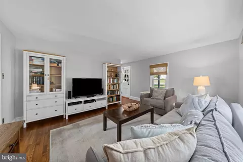 Other - 703 Dranesville Rd, Herndon, VA 20170 photo 3 of 9