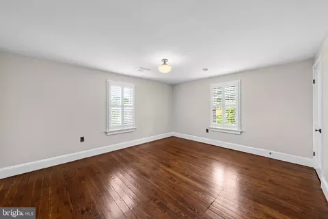 Bedroom - 703 Dranesville Rd, Herndon, VA 20170 photo 1 of 7