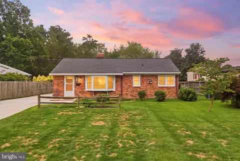 7920 Wellington Rd, Alexandria, VA 22308