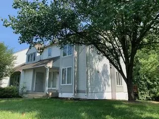 12490 Fanleaf Ct, Fairfax, VA 22033