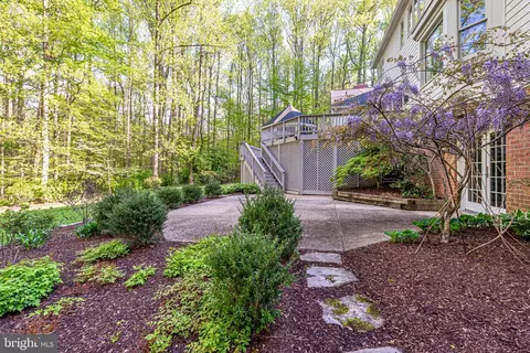 6528 Heather Brook Ct, Mclean, VA 22101 photo 11