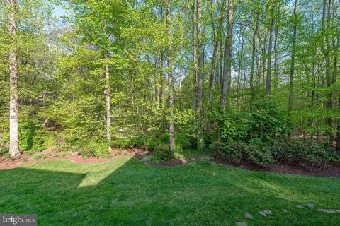 6528 Heather Brook Ct, Mclean, VA 22101 photo 9