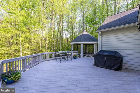 6528 Heather Brook Ct, Mclean, VA 22101 photo 5