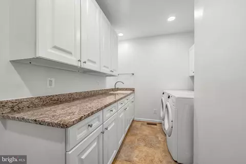 Other - 3647 Beech Down Dr, Chantilly, VA 20151 photo 7 of 13