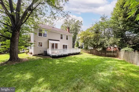 Exterior - 3647 Beech Down Dr, Chantilly, VA 20151 photo 2 of 5