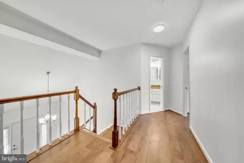 Entry Way - 3647 Beech Down Dr, Chantilly, VA 20151 photo 3 of 3