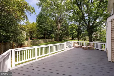 Exterior - 3647 Beech Down Dr, Chantilly, VA 20151 photo 5 of 5