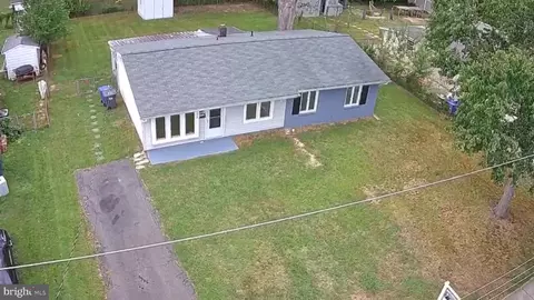 7928 Russell Rd, Alexandria, VA 22309