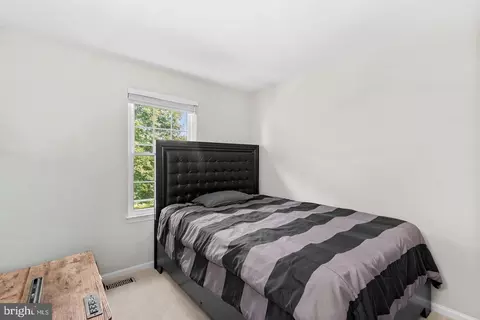 Bedroom - 8942 Astongale Ct, Springfield, VA 22152 photo 4 of 4