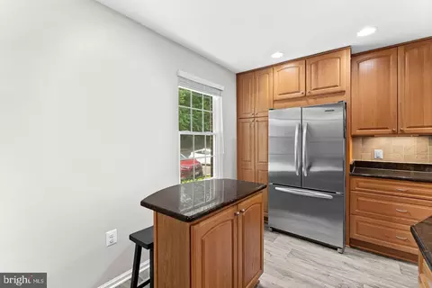 Kitchen - 8942 Astongale Ct, Springfield, VA 22152 photo 6 of 6