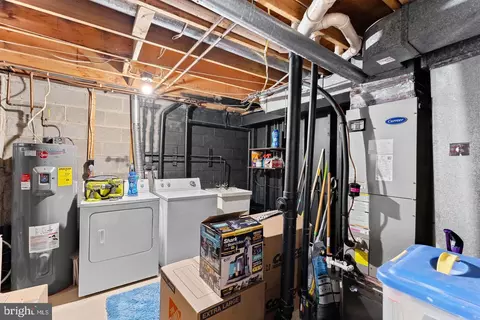 Other - 8942 Astongale Ct, Springfield, VA 22152 photo 7 of 9