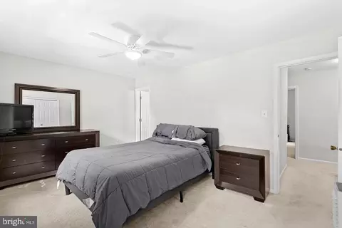 Bedroom - 8942 Astongale Ct, Springfield, VA 22152 photo 1 of 4