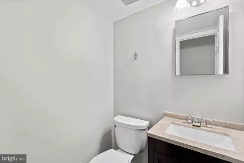 Bath - 8942 Astongale Ct, Springfield, VA 22152 photo 1 of 3