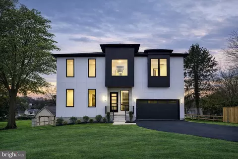 2613 Beacon Hill Rd, Alexandria, VA 22306