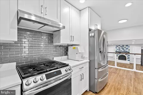 Kitchen - 9303 Macswain Pl, Springfield, VA 22153 photo 3 of 3