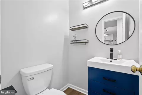 Bath - 9303 Macswain Pl, Springfield, VA 22153 photo 1 of 5