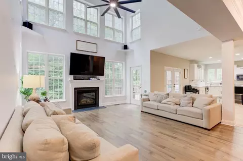 Living - 7708 Tanner Robert Ct, Springfield, VA 22153 photo 1 of 4