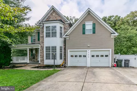 Exterior - 7708 Tanner Robert Ct, Springfield, VA 22153 photo 3 of 13