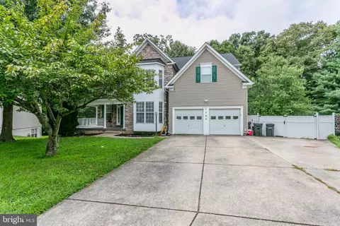 Exterior - 7708 Tanner Robert Ct, Springfield, VA 22153 photo 4 of 13