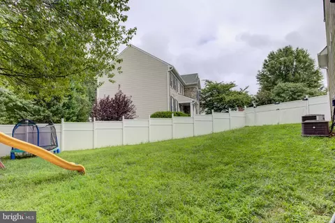 Exterior - 7708 Tanner Robert Ct, Springfield, VA 22153 photo 13 of 13
