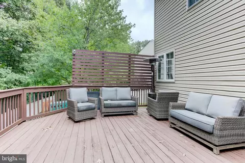 Exterior - 7708 Tanner Robert Ct, Springfield, VA 22153 photo 9 of 13