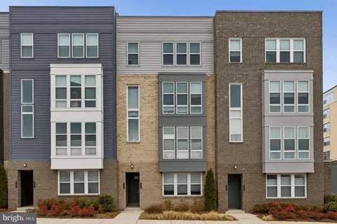 13334 Arrowbrook Centre Dr #112, Herndon, VA 20171