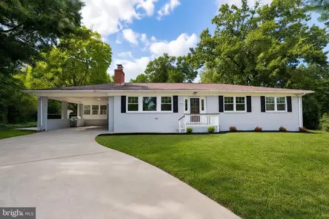 7018 Jube Ct, Alexandria, VA 22307
