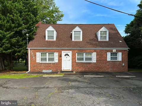 6454 Arlington Blvd, Falls Church, VA 22042